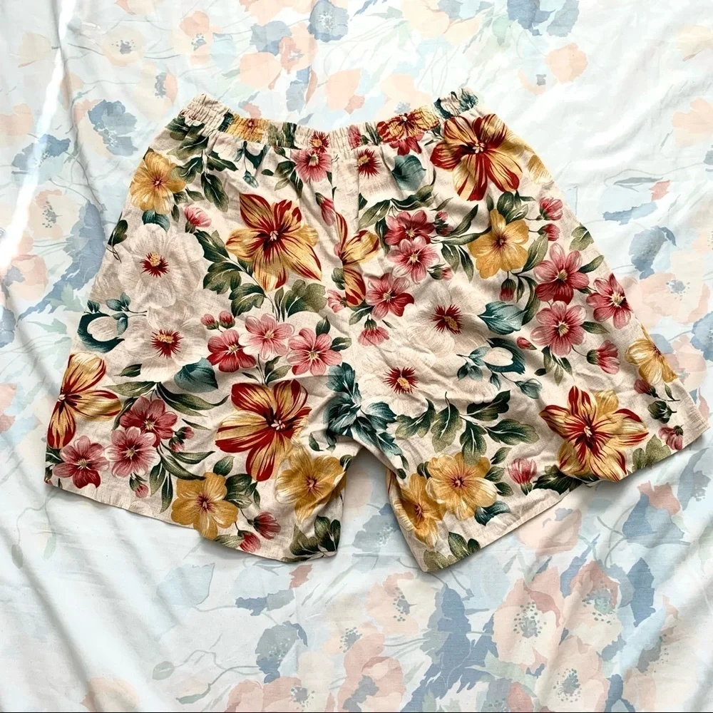 Vintage Floral Linen Blend Shorts - Picture 6 of 7